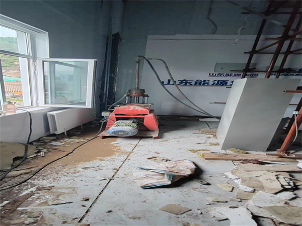 三原地基基础下沉墙体裂缝加固注浆顶升施工